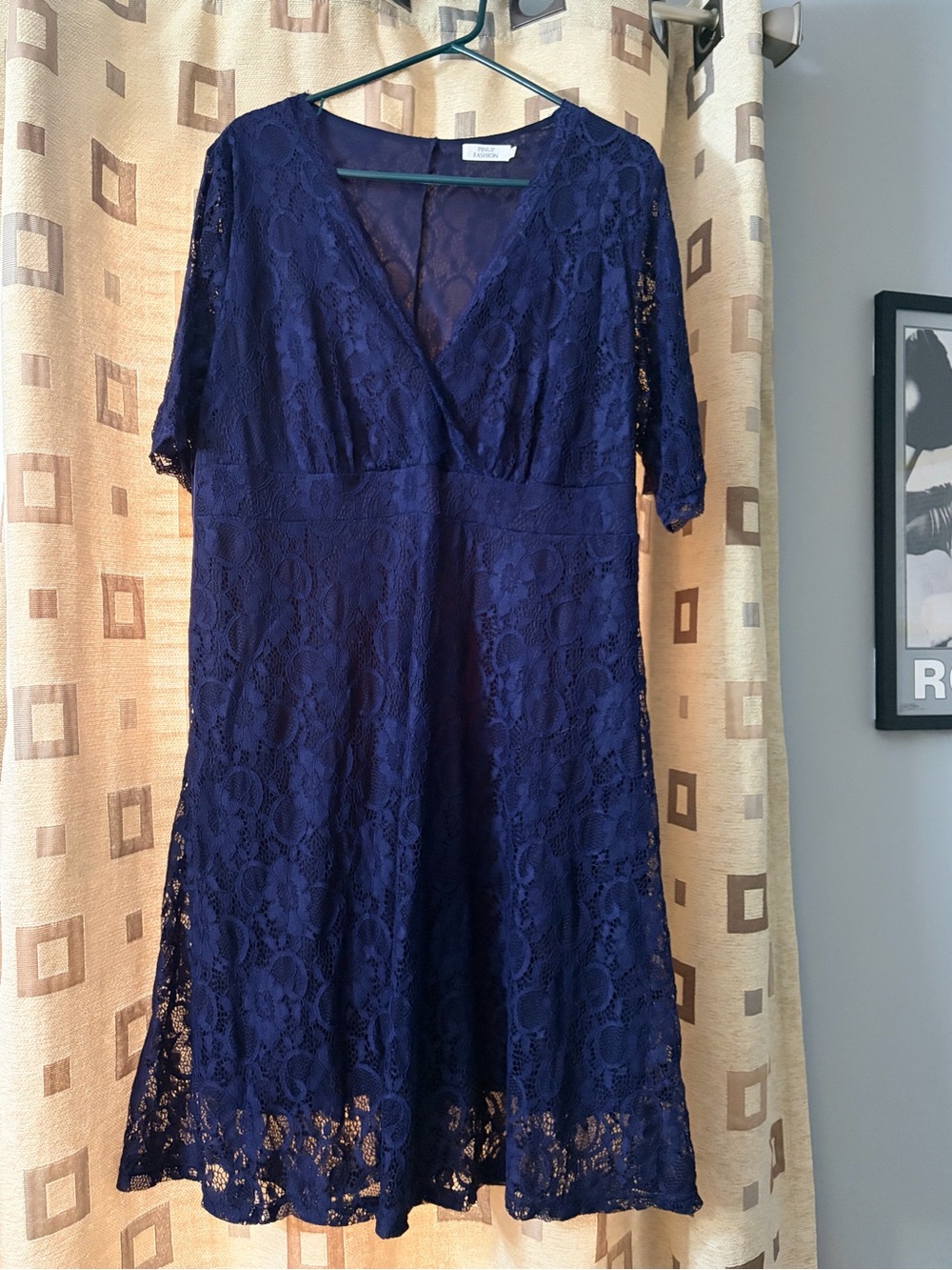Women's Navy Lace V-Neck Midi Dress